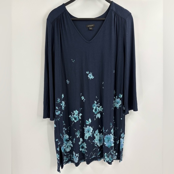 J.Jill Wearever V Neck Floral Tunic Boho Navy Blue Shirred Size Medium tall MT - Picture 1 of 16